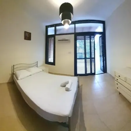 Apartament Lovely 2 Bedrooms In The Tourist Area In . Pafos