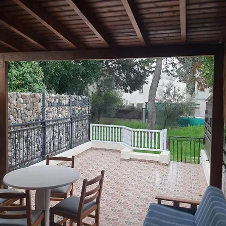 Apartment Lovely 2 Bedrooms In The Tourist Area In .